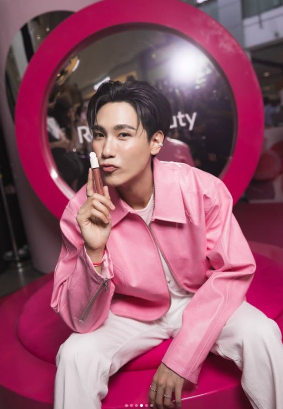 Uncommon Magnificence Uncommon Eau de Parfum A New Pores and skin Scent Coming Quickly