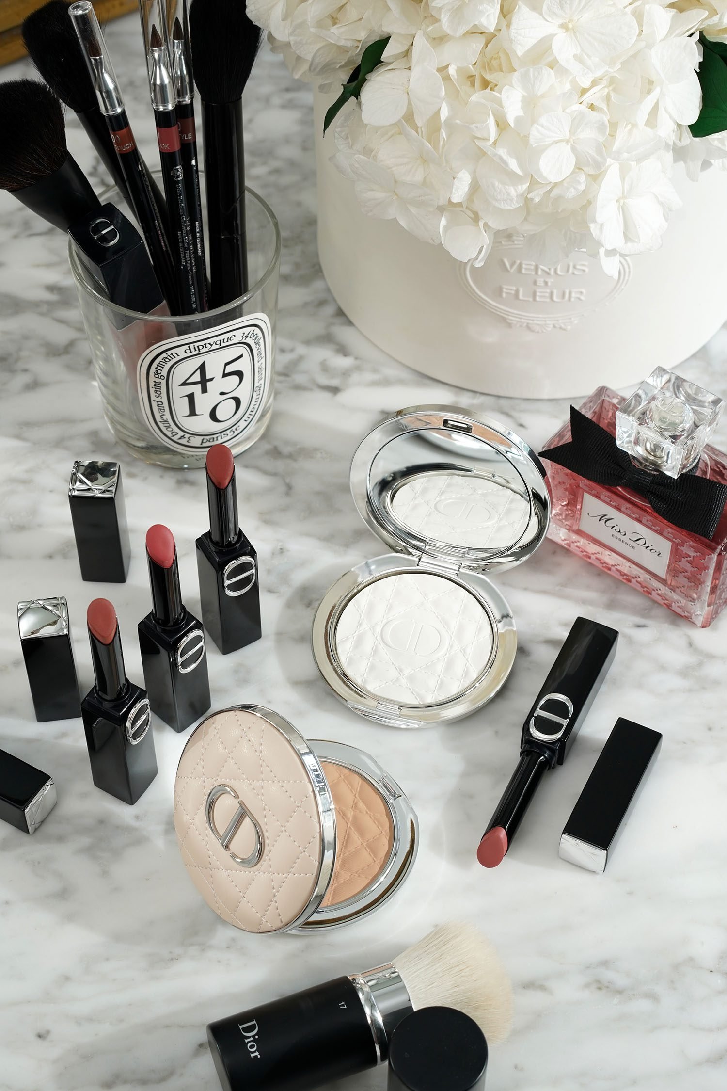 New Dior Magnificence – Powder Filters, Miss Dior Essence, On Stage Lips
