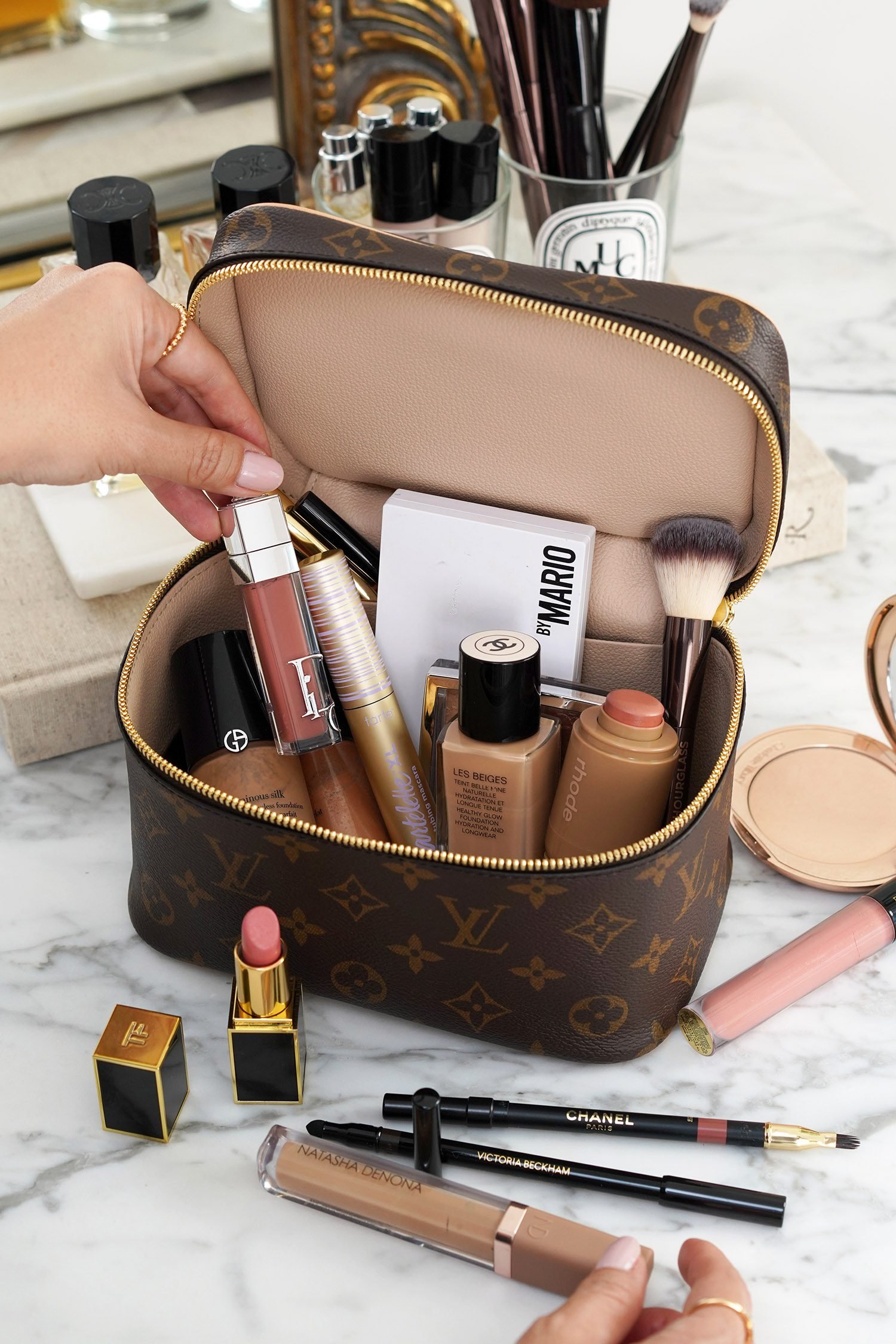 Are Lip Fillers Proper For You? 5 Key Issues To Assume About First