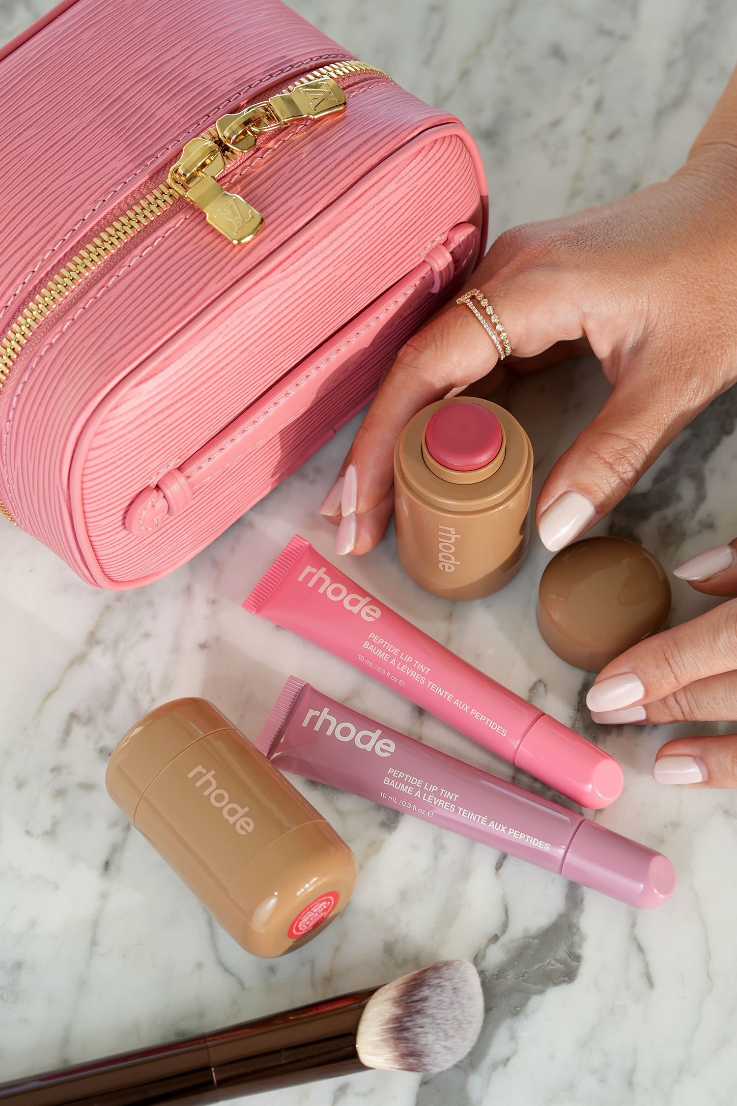 What Makes Gold Crammed Rings a Standard Alternative for On a regular basis Jewellery?